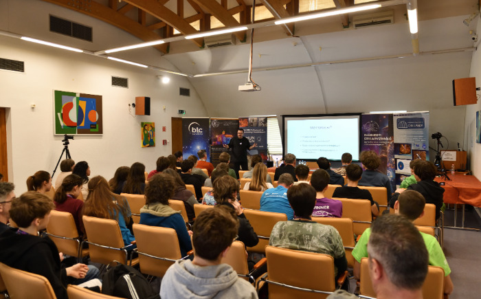 Csillagászati zsibongás Jászberényben